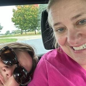 Meet your Posher, Lori